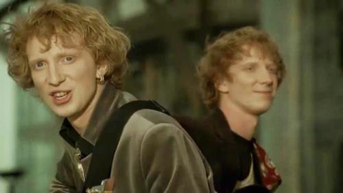 Сестры близняшки. Звездные близнецы и двойняшки