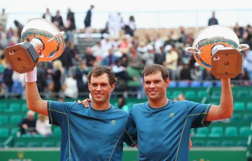 Сестры близняшки. Звездные близнецы и двойняшки