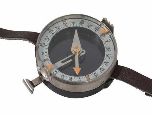 Как пользоваться компасом красная стрелка. Как пользоваться компасом в лесу без карты описание в простых словах