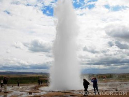 Самый большой в мире гейзер. Хаукадалур, Исландия 06