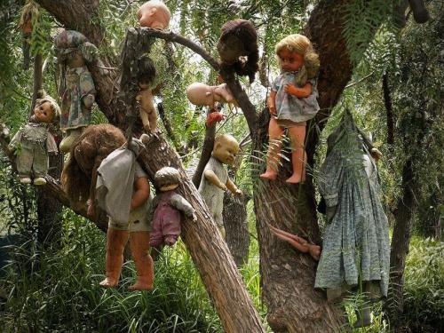 Остров кукол