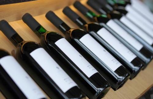 В России научились быстро определять. В России научились за минуту определять поддельное вино и соки 02 В России научились быстро определять. В России научились за минуту определять поддельное вино и соки 02