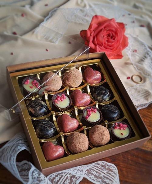 Девушка новый год. ТОП-100 оригинальных подарков на новый год 2021 для девушки