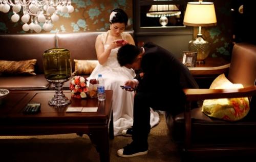 Как влюбить женатого мужчину по переписке. Как заинтересовать женатого мужчину по переписке в смс