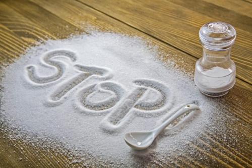 Какую отрицательную роль играет соль в больших количествах. Александр Попандопуло, врач терапевт. Редактор А. Герасимова