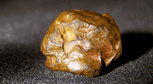 Как определить метеорит. Находки метеориты. Как отличить метеорит от просто камня