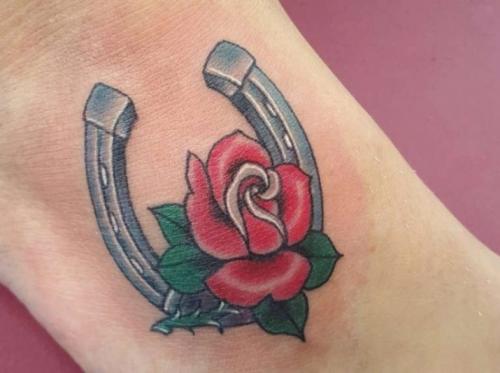 Тату с символом удачи. Китайские татуировки на удачу 38