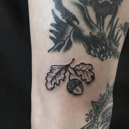 Тату с символом удачи. Китайские татуировки на удачу 23