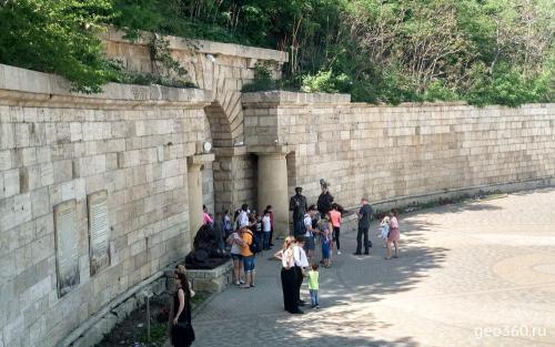 Кратеры Лермонтова и Толстого: история и значение 02