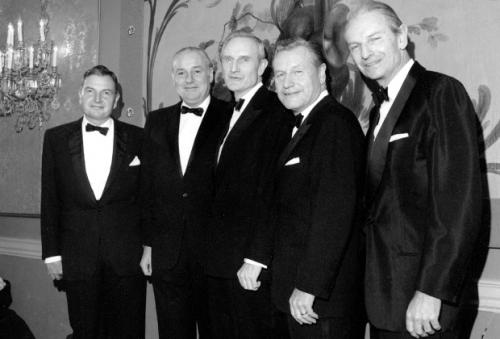 Как Джон Рокфеллер стал самым богатым человеком в мире. Собраться в клан