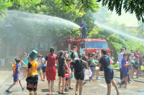 Какие известные армянские праздники и традиции существуют. Вардавар и богиня Астхик