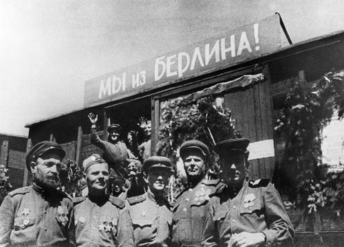 Как современные историки оценивают значение этой победы. Почему Победа в Великой Отечественной еще долго будет определять положение России в мире