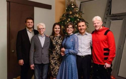 Бера иванишвили инстаграм. На кого похож годовалый сын единственного в мире музыканта-альбиноса, сына грузинского миллиардера