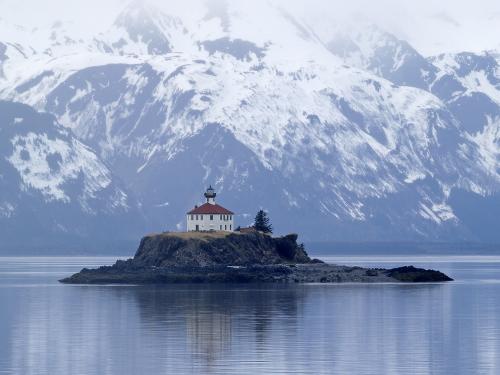 21 факт о маяках. Величественные и непокоримые: 11 самых оригинальных и красивых маяков в мире