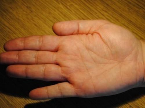 Ведьмины знаки на руке шестого пальца: что это и как их распознать 04