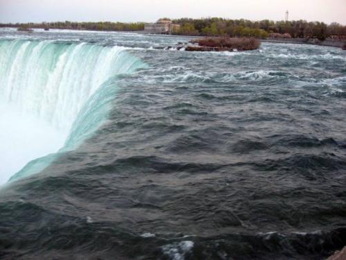 Величиственный и загадочный водопад Виктория. Где находится водопад Виктория? 12
