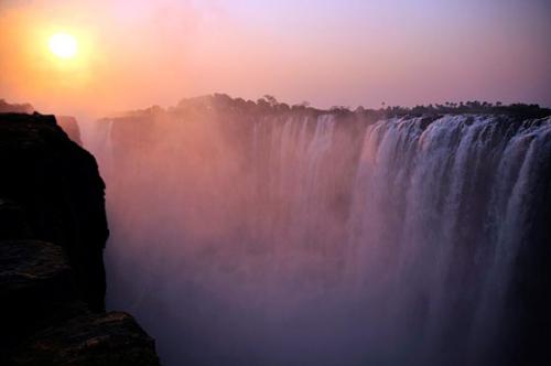 Самый мощный водопад в мире. Самые большие водопады мира. То. 