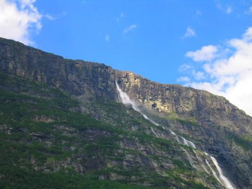 Самый высокий водопад в мире страна. Топ 10 самых высоких водопадов в мире