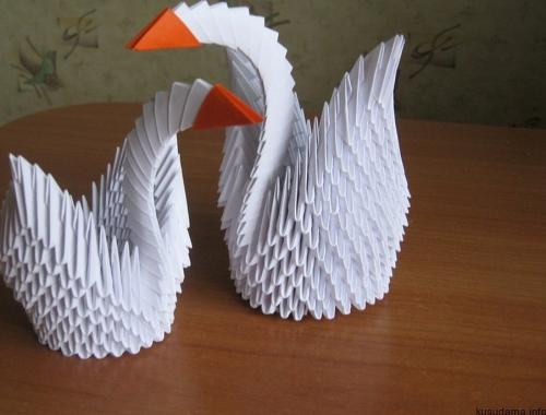 Как можно использовать гигантского лебедя из модулей в декоре или для праздников. Содержание