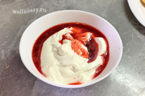 Пп десерт в стакане. Трайфл из клубники и творога (десерт в стакане)