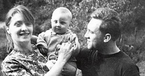 Почему Аркадий высоцкий не дает интервью. Как выглядит старший сын Владимира Высоцкого. Почему Аркадий живёт в тени своего отца