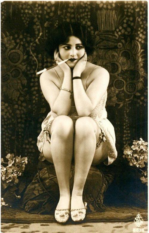 Открытки ретро эротические: взгляд на сексуальность прошлого 03