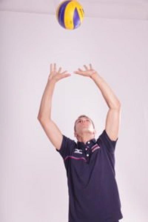 Прием мяча в волейболе