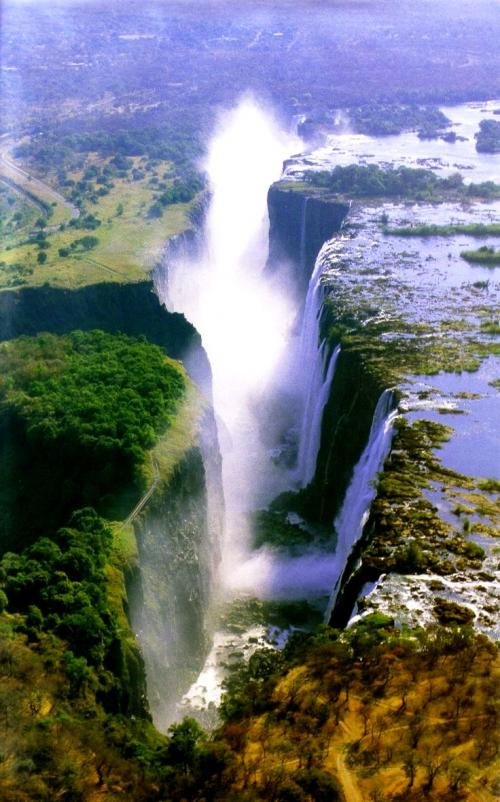 Необычные впечатления: 5 занятий на водопаде Виктория 07