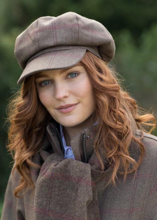 Какие виды кепок наиболее популярны среди девушек. Модные модели женских кепок