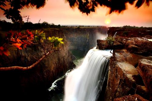 Необычные впечатления: 5 занятий на водопаде Виктория 11