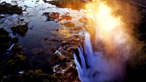 Необычные впечатления: 5 занятий на водопаде Виктория 13