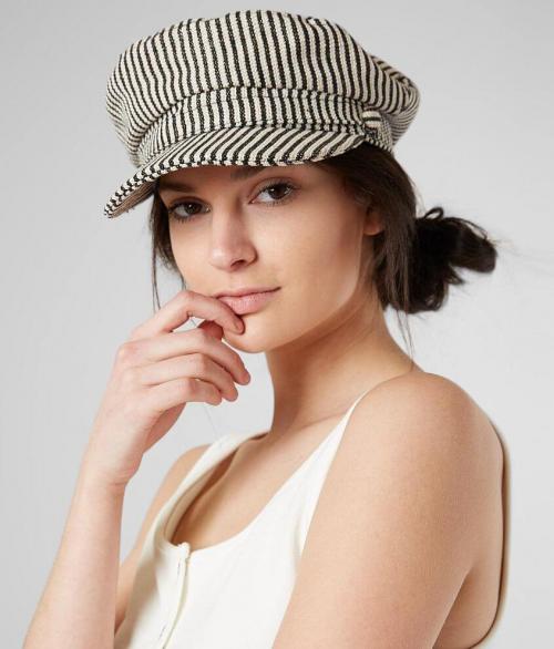 Какие виды кепок наиболее популярны среди девушек. Модные модели женских кепок