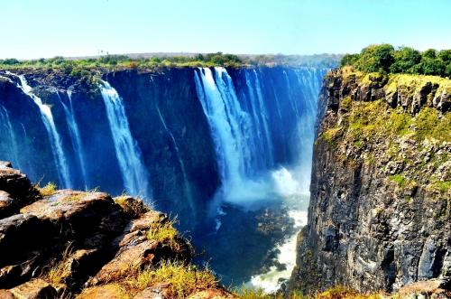 Необычные впечатления: 5 занятий на водопаде Виктория 14