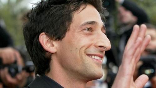 Как варьируется форма носа среди разных людей. Какая форма носа считается «типично русской». Что форма носа может рассказать о характере человека? Прямой нос у женщин национальность