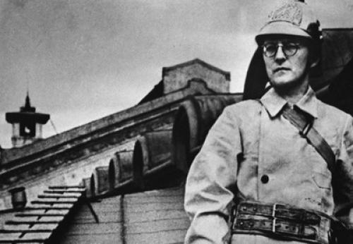 Как называется массивная музыкальная композиция, написанная композитором Шостаковичем во время Второй мировой войны. Что это за симфония