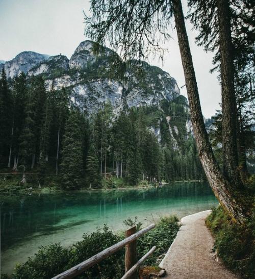 Грандиозные вещи грандиозными средствами делаются. 01