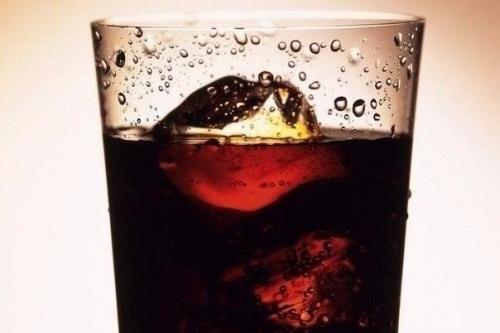 Когдa пьешь гaзировкy, то y тебя.