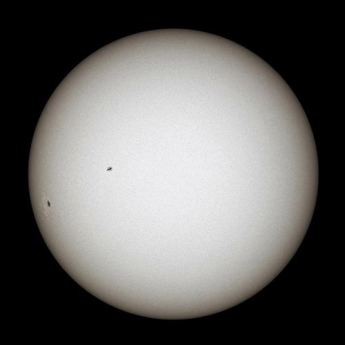 Какого цвета солнце на самом деле.