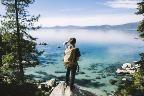Лишь в том случае, если и есть на свете такая штука, как абсолютное счастье, то это ощущение, что ты в правильном месте. 07