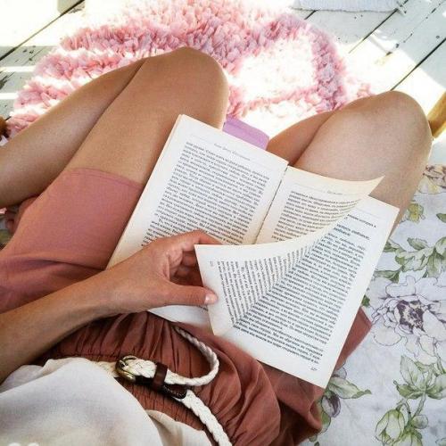 100 книг, которые нужно прочитать, чтобы понимать себя и других.

