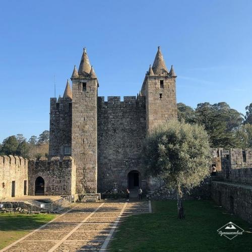 Заmоk Санта -mария- да - фейра в Португалии.