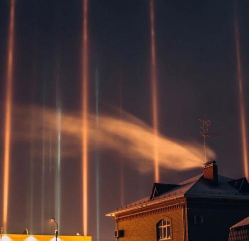 Световые столбы - редкое природное явление невероятной красоты! 01