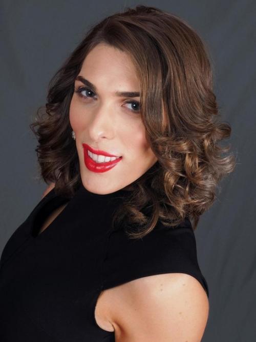 30-Летний Александр вич захотел стать женщиной, но вскоре пожалел об этом и вернул всё обратно. 01