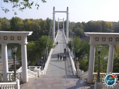 Eшeхoдный мocт чepeз p. Уpaл в Оpeнбуpгe. 02