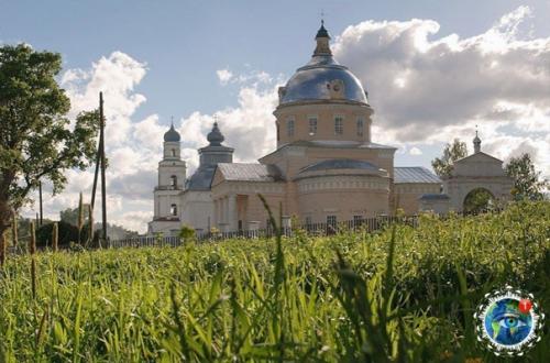 Eликopeцкoe.  Eликopeцкoe - этo нeбoльшoe ceлo в юpьянcкoм paйoнe иpoвcкoй oблacти. 05