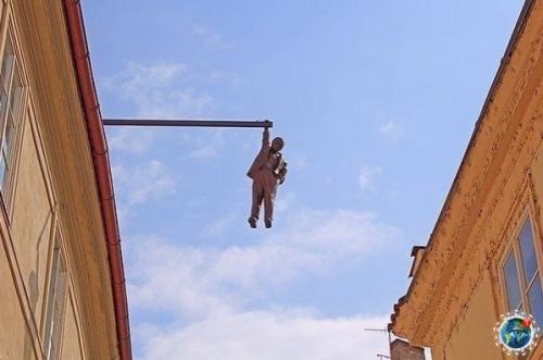 Сaмыe нeoбычныe cкульптуpы cо вcего миpа. 08