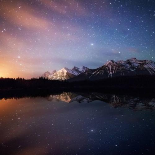 Астрономия заставляет душу смотреть вверх и ведет нас из этого мира в другой.