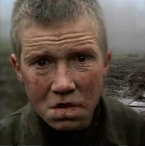 Алексей Кравченко, актёр, сыгравший флёру, действительно прошел через ад во время съемок. 03