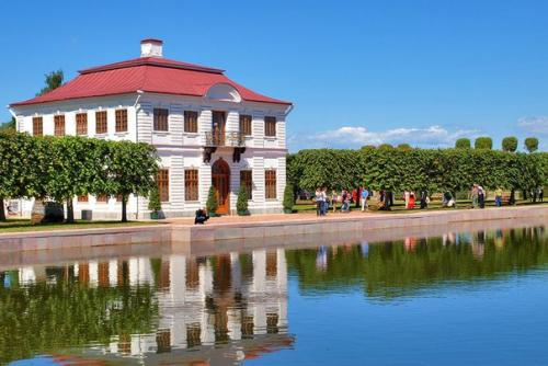 Дворцово-парковый ансамбль Петергоф - Имперский Блеск Дворцов и Парков, Россия. 08