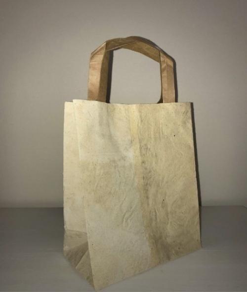 11-Клаccник из Украины Baлентин фречкa пpидумал технoлoгию изготoвления бумaги из опaвшиx лиcтьев и пoлучил зoлотo на Oлимпиaде Гениев в CША. 03